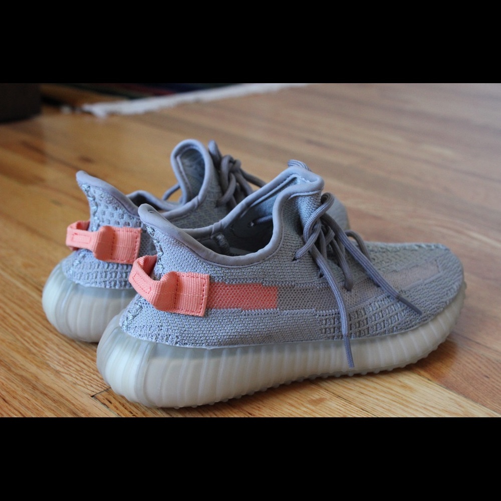 Shoes - Picture 3 of 4
